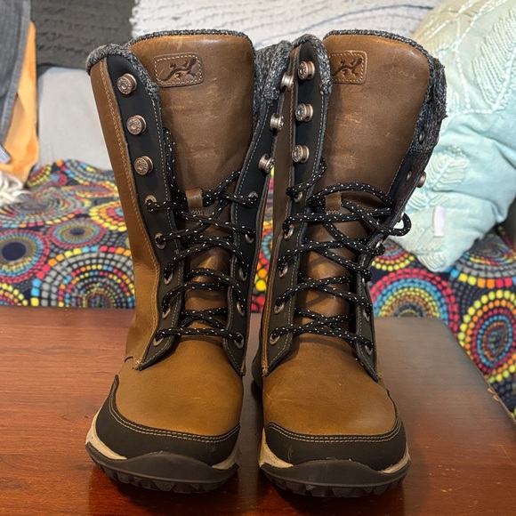 Chaco Shoes - Women’s chaco boots